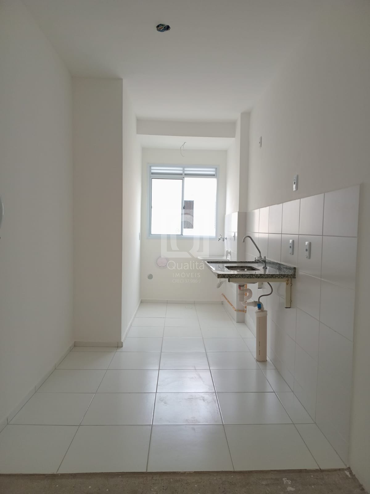 Apartamento à venda com 2 quartos, 42m² - Foto 1