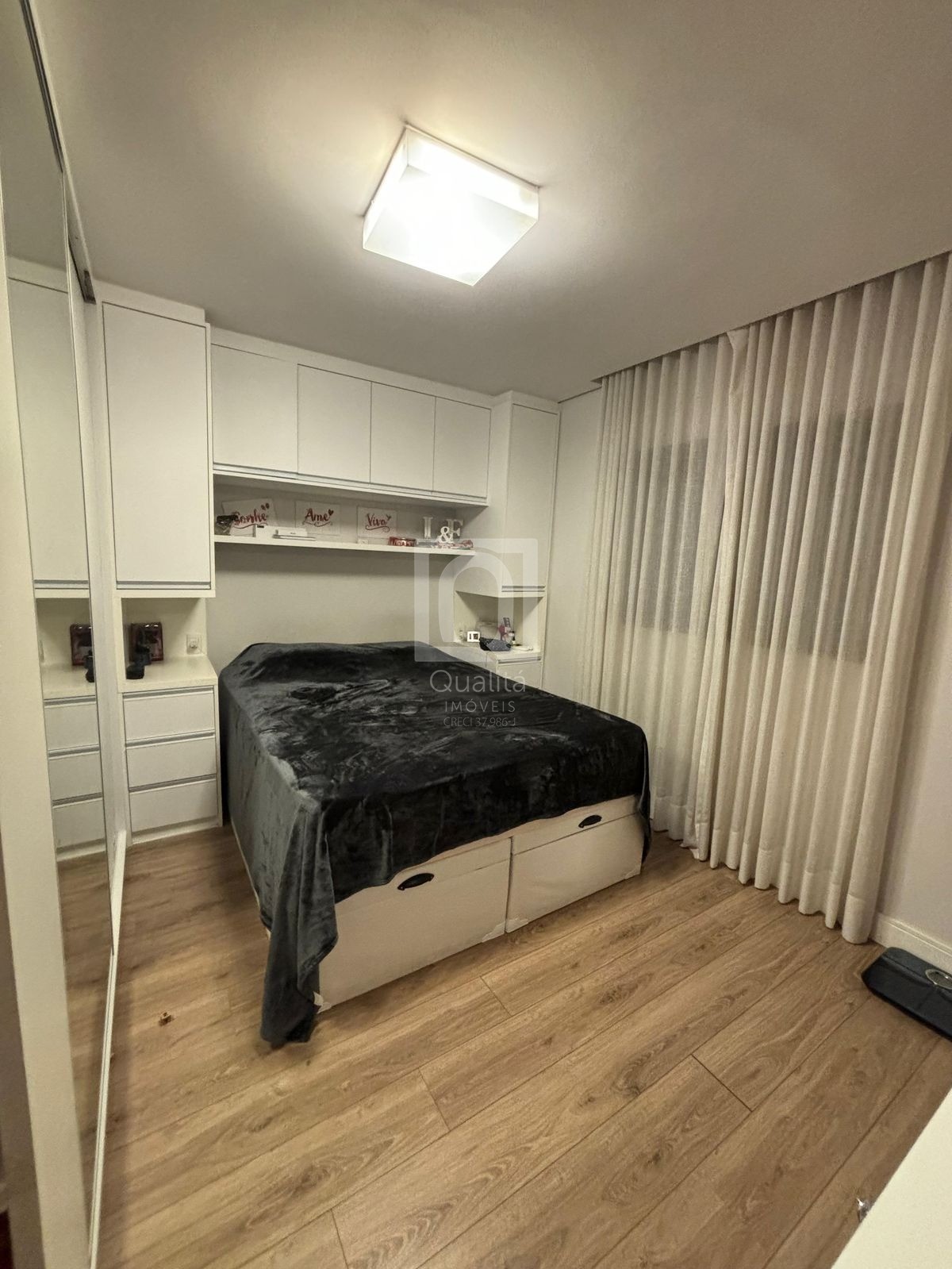 Apartamento à venda com 2 quartos, 70m² - Foto 13