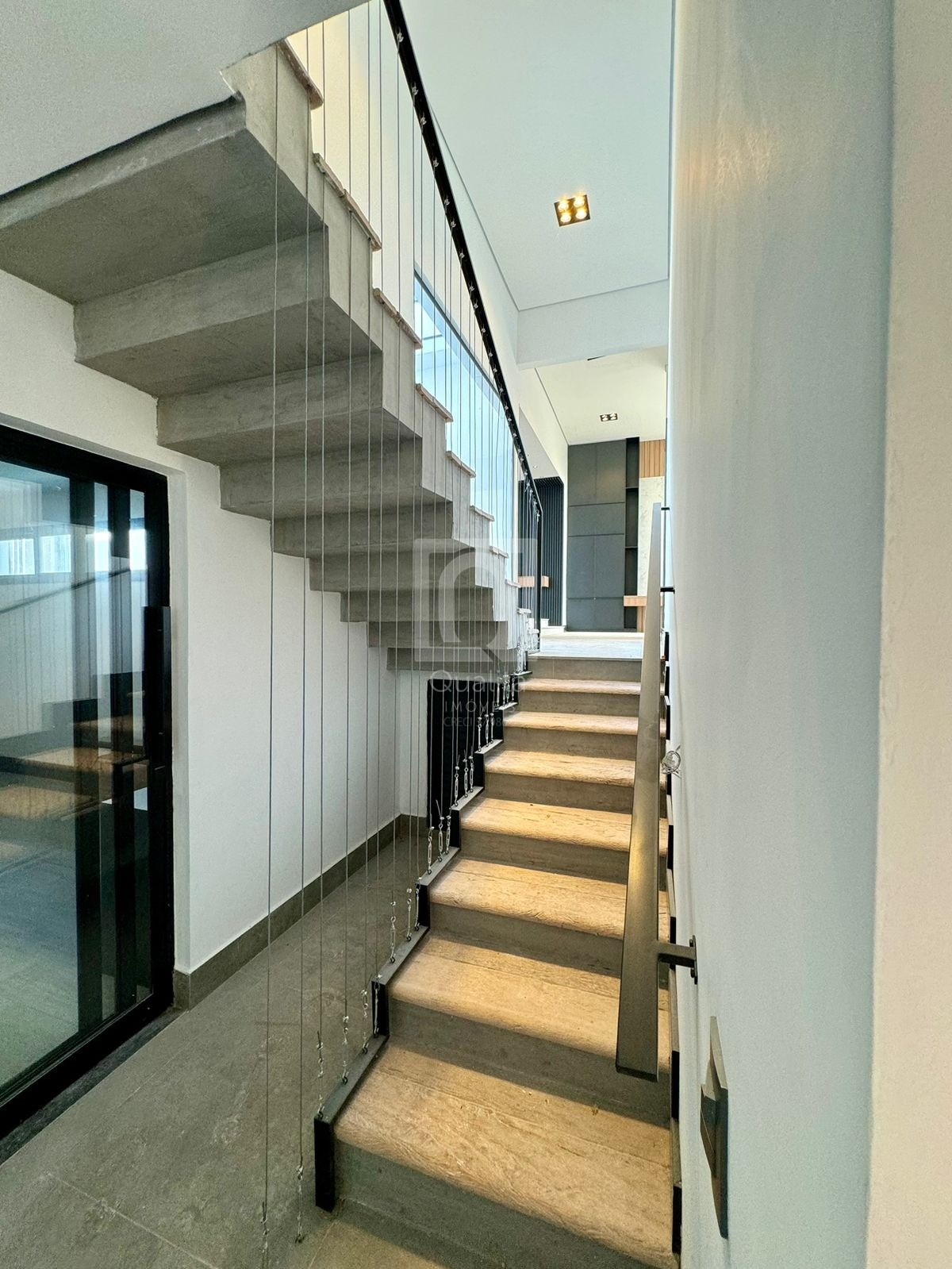 Casa de Condomínio à venda com 3 quartos, 353m² - Foto 3