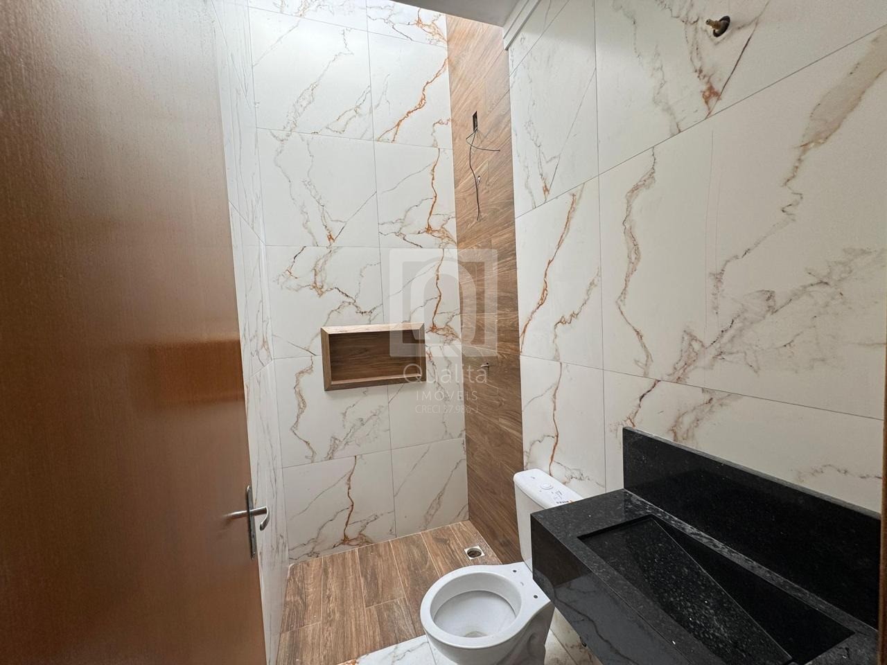 Casa à venda com 2 quartos, 61m² - Foto 9