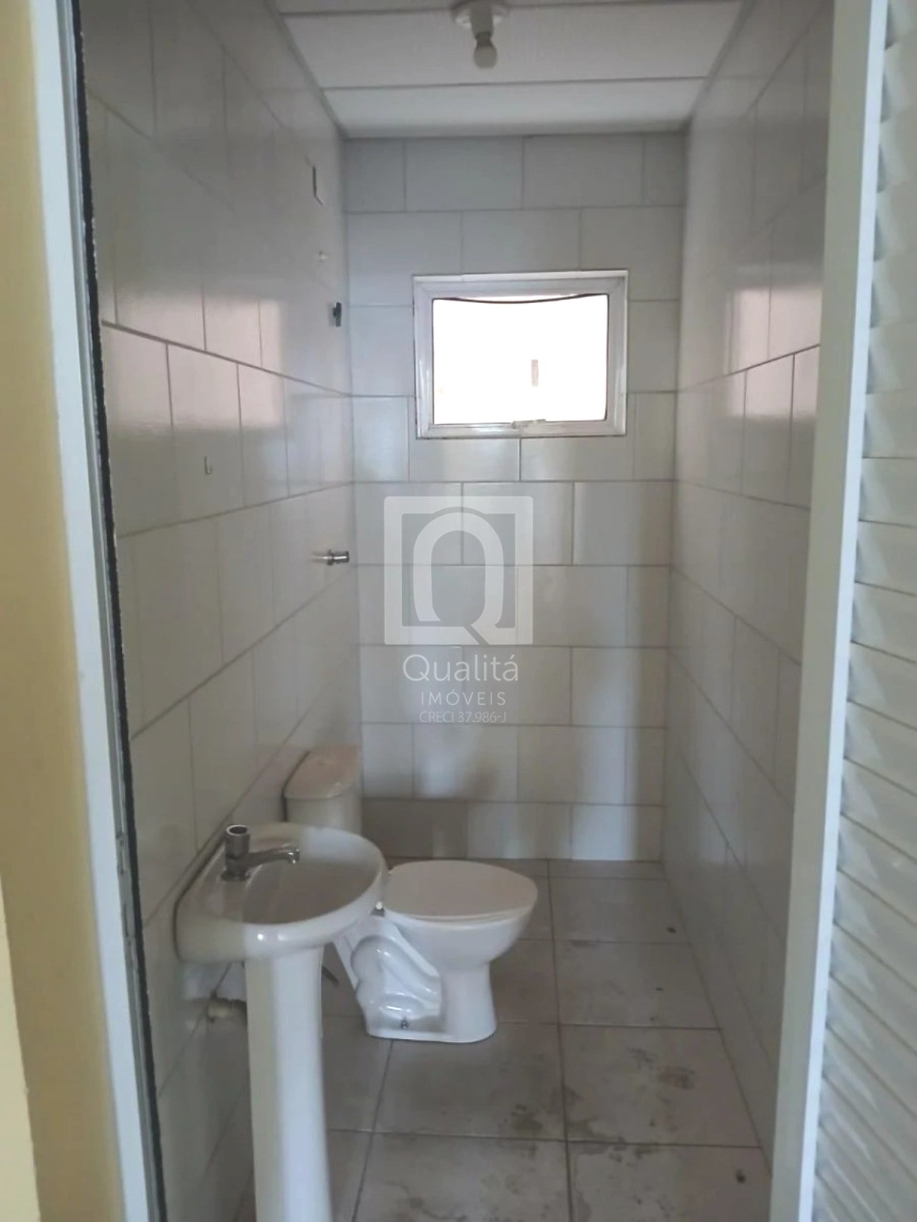Depósito-Galpão-Armazém à venda, 245m² - Foto 9