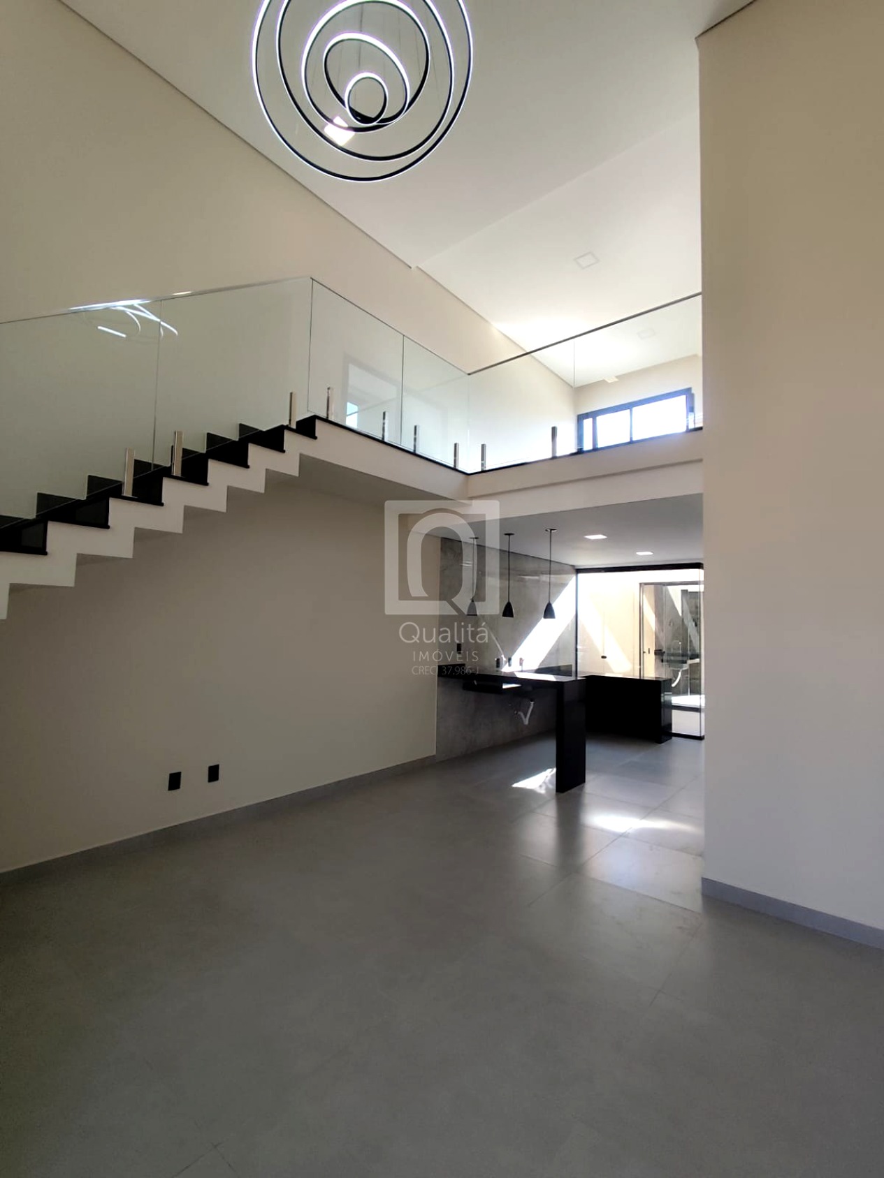 Casa de Condomínio à venda com 3 quartos, 228m² - Foto 1