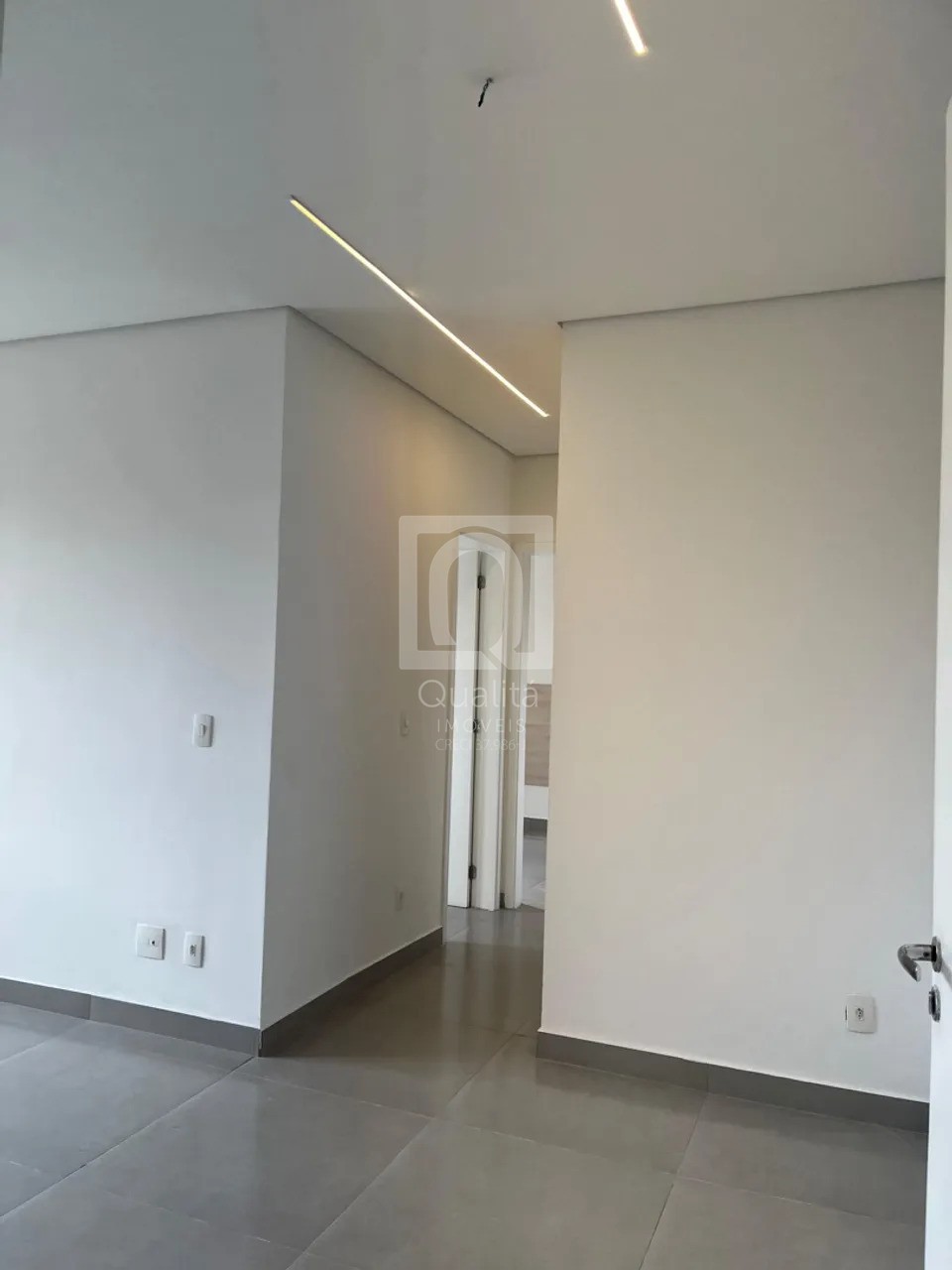 Apartamento à venda com 2 quartos, 48m² - Foto 2
