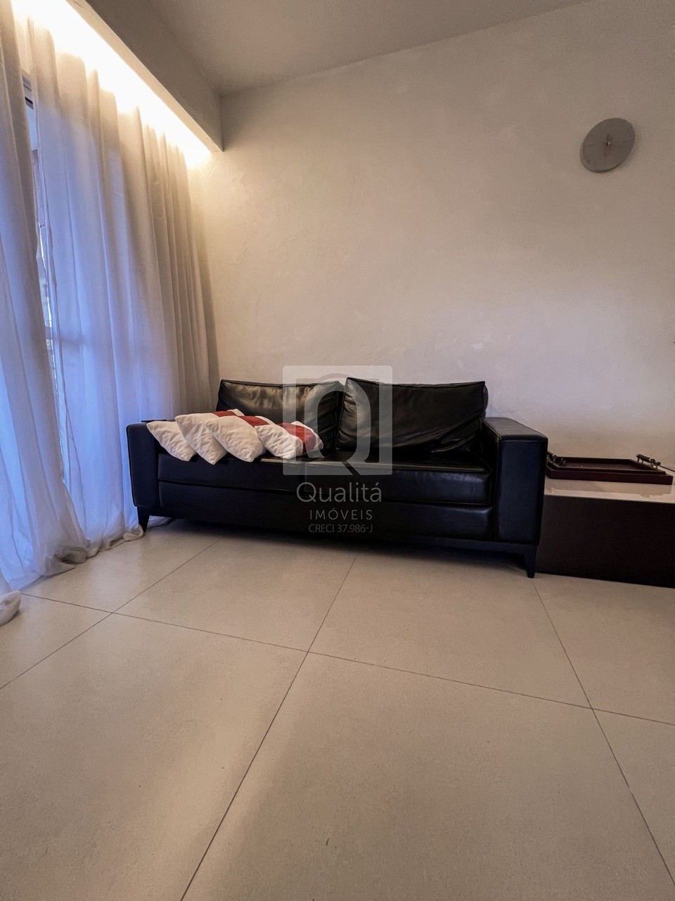 Apartamento à venda com 2 quartos, 66m² - Foto 3