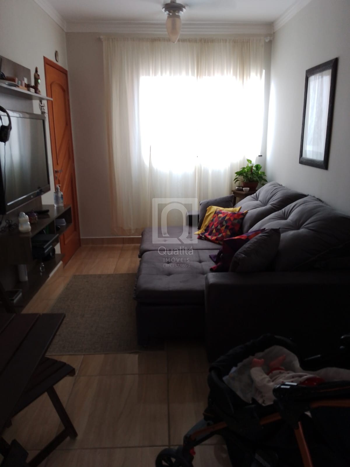 Casa à venda com 2 quartos, 160m² - Foto 1