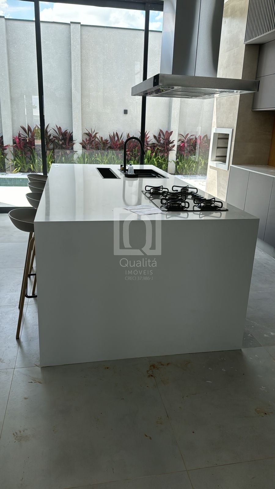 Casa de Condomínio à venda e aluguel com 3 quartos, 600m² - Foto 8