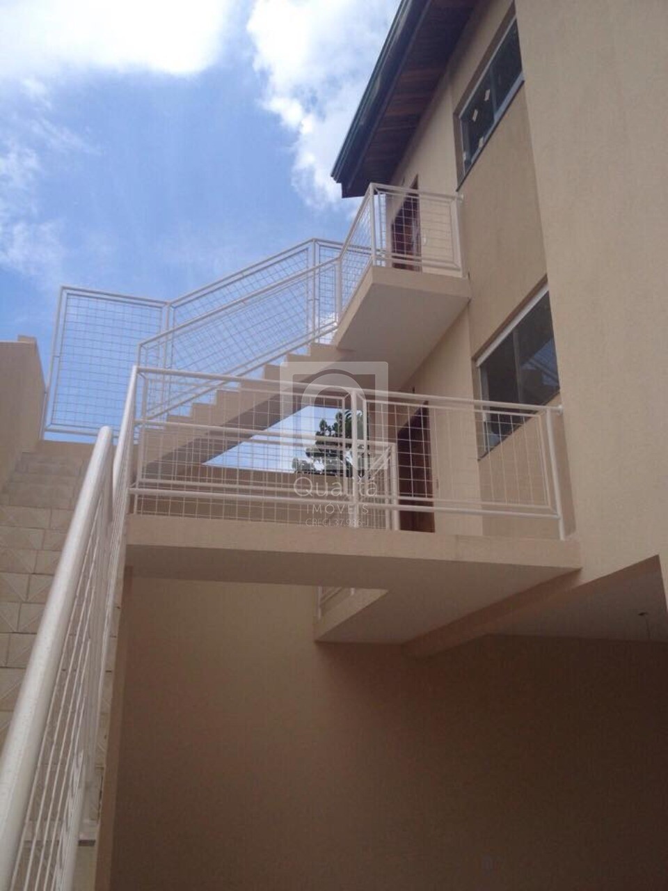 Apartamento à venda com 2 quartos, 64m² - Foto 1