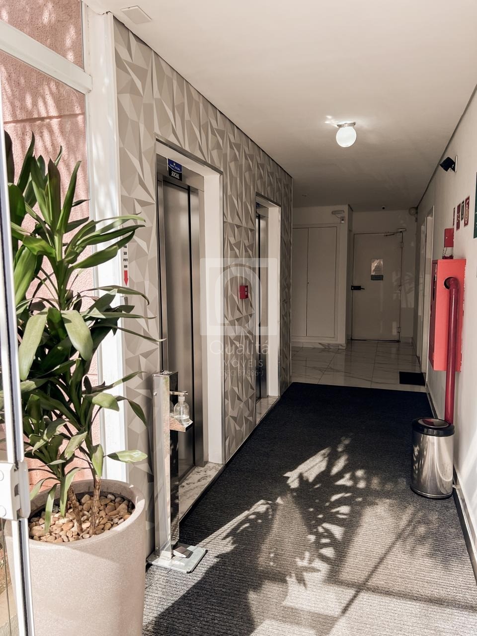 Apartamento à venda com 2 quartos, 66m² - Foto 21