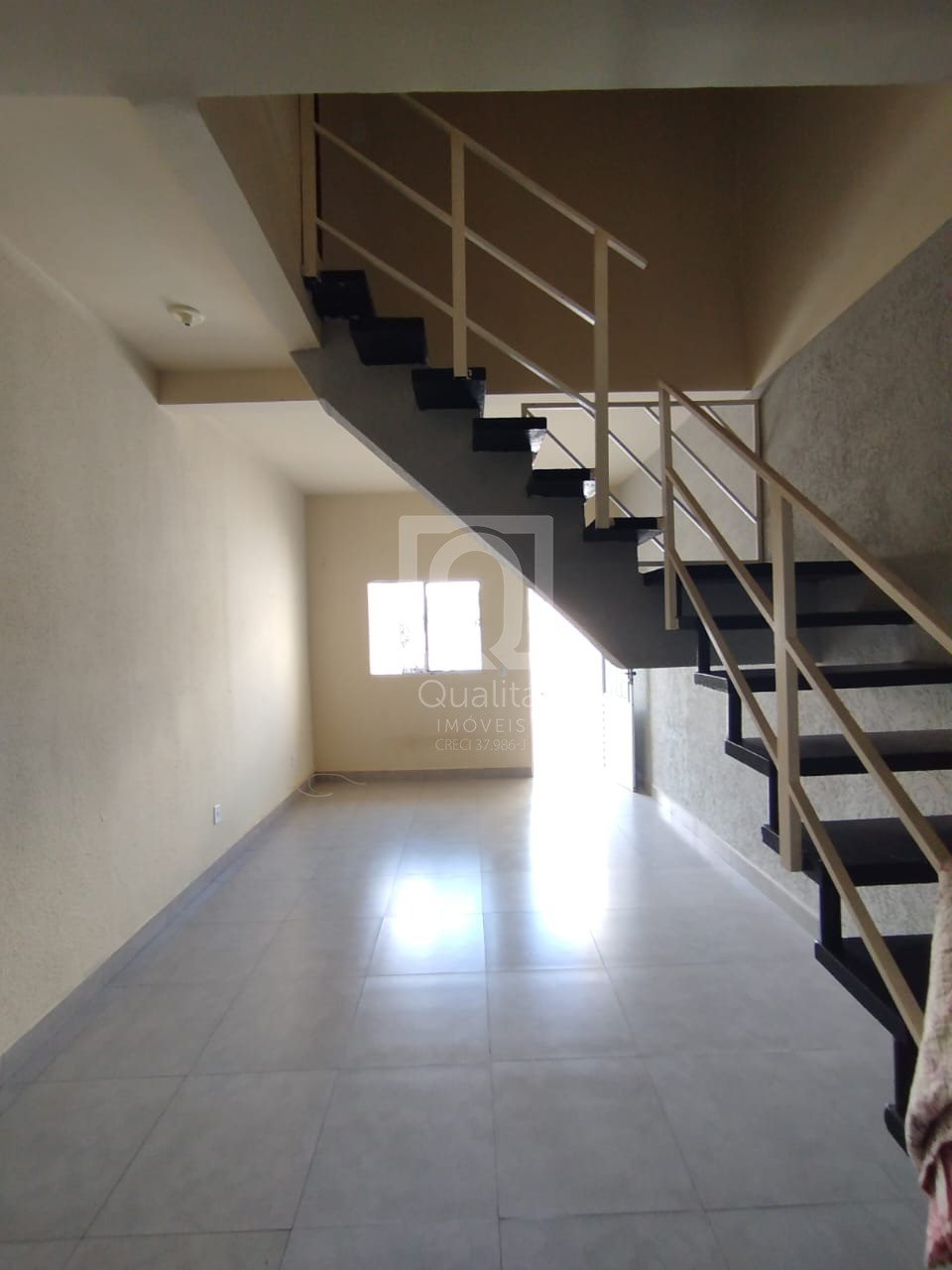 Sobrado à venda com 2 quartos, 75m² - Foto 2