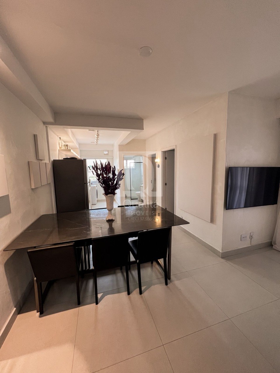 Apartamento à venda com 2 quartos, 66m² - Foto 4