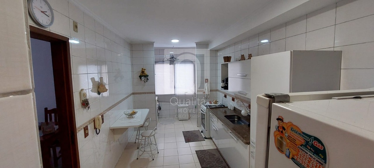 Apartamento à venda com 2 quartos, 62m² - Foto 2