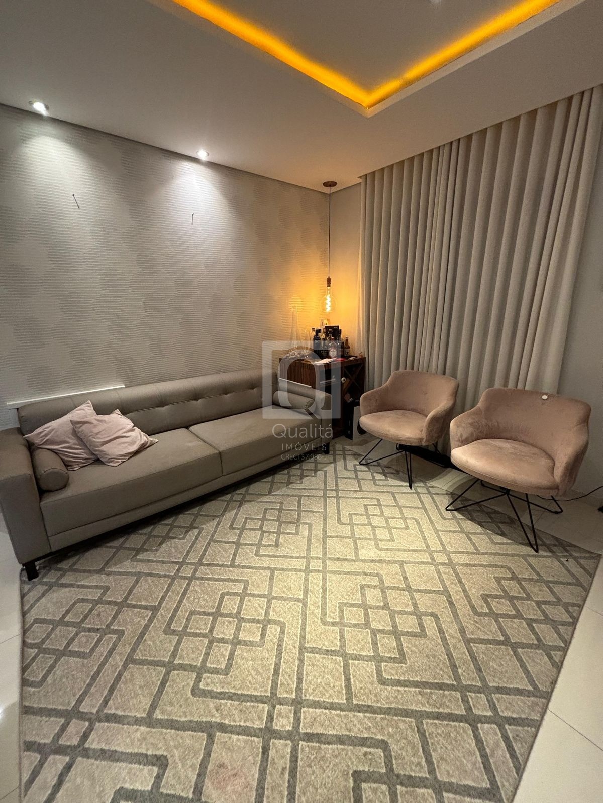 Apartamento à venda com 2 quartos, 70m² - Foto 8