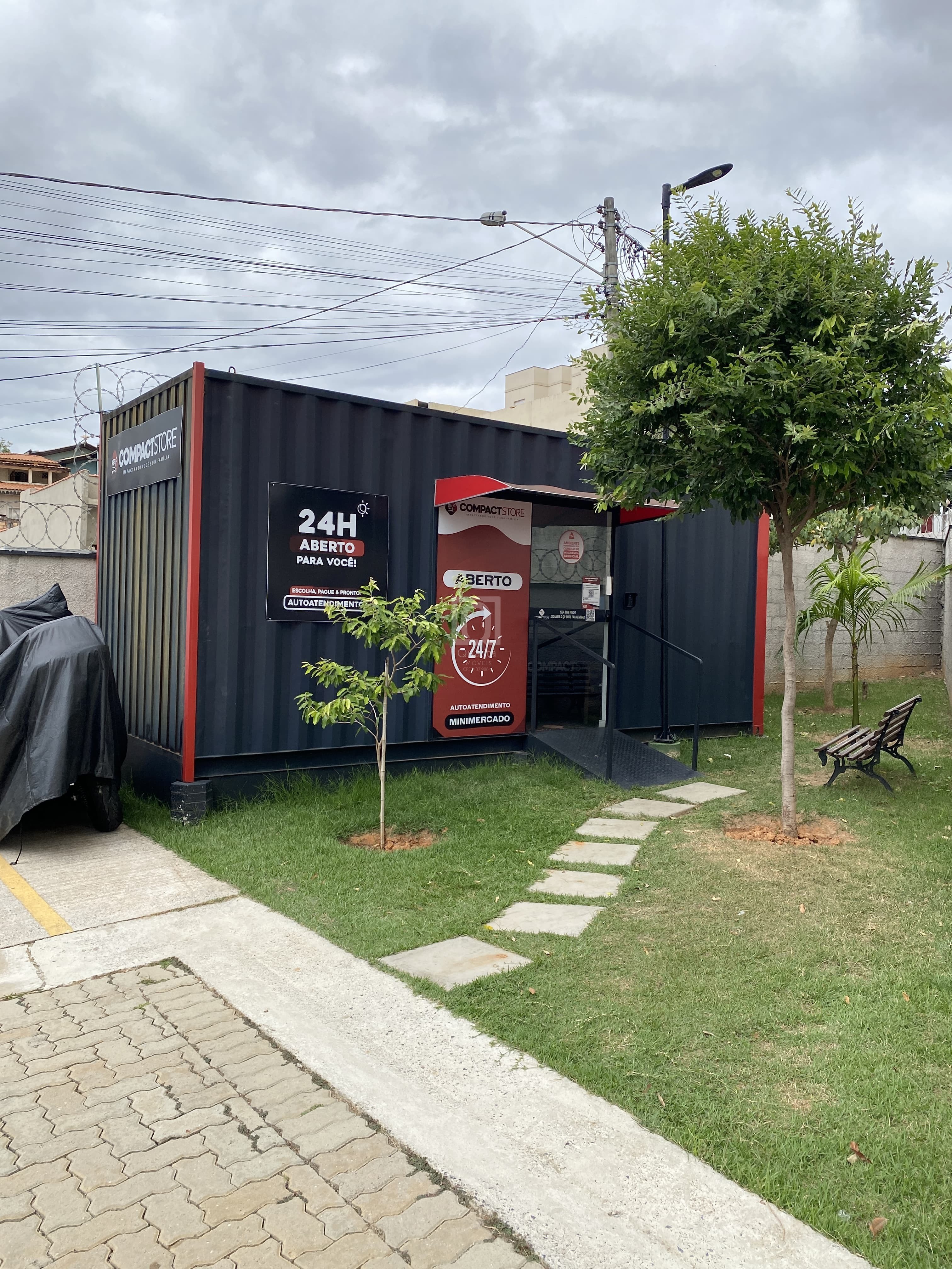 Apartamento à venda com 2 quartos, 42m² - Foto 22