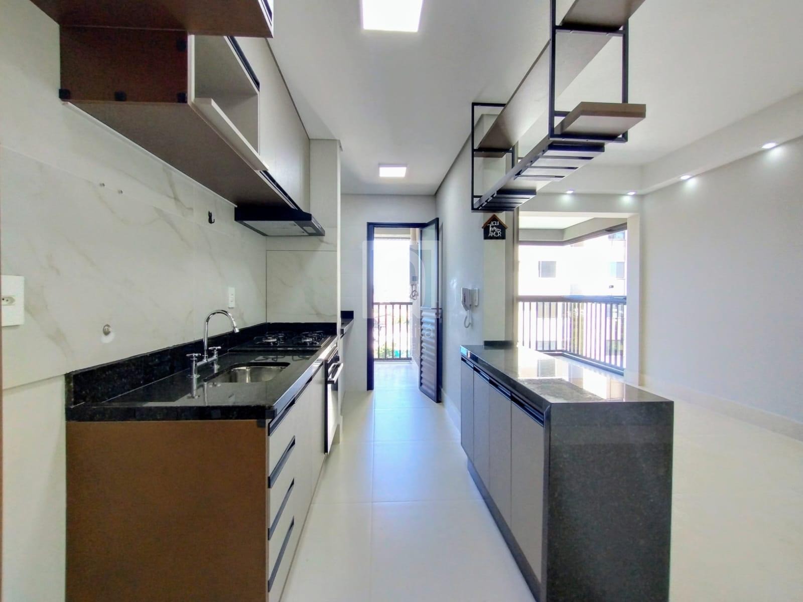 Apartamento à venda com 3 quartos, 119m² - Foto 3