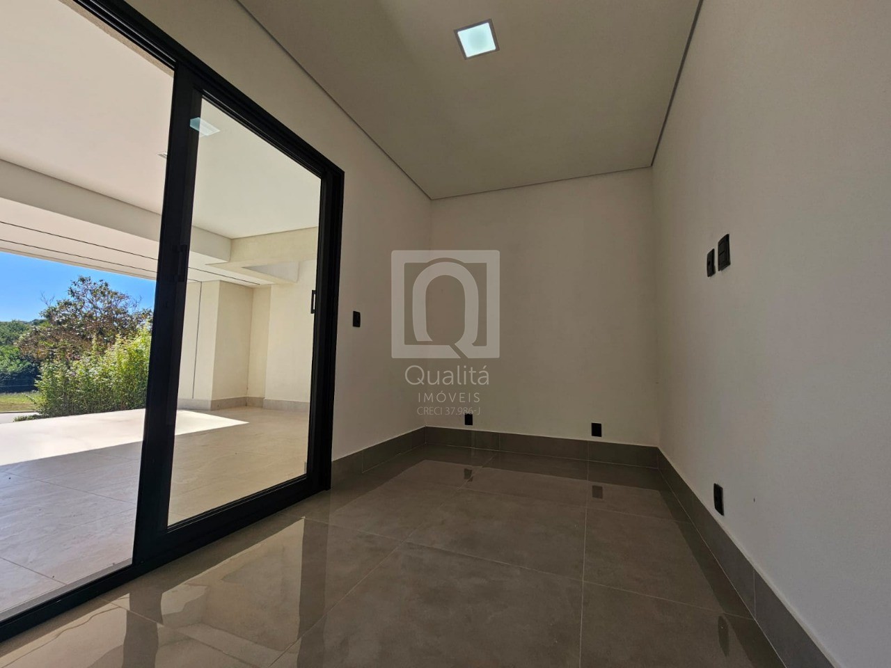 Casa de Condomínio à venda com 3 quartos, 420m² - Foto 11