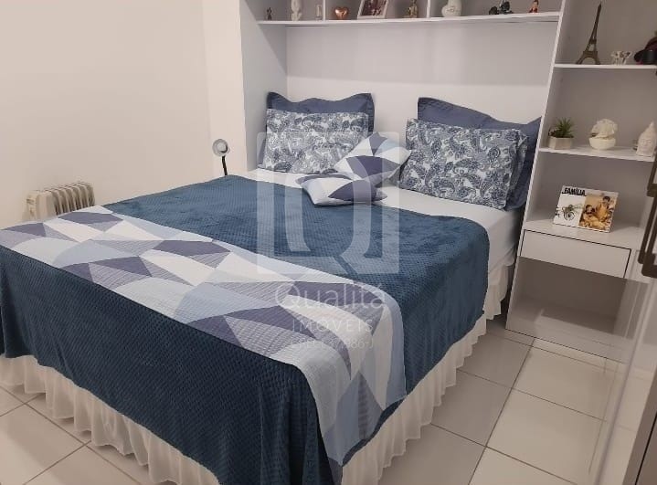 Casa à venda com 2 quartos, 75m² - Foto 3