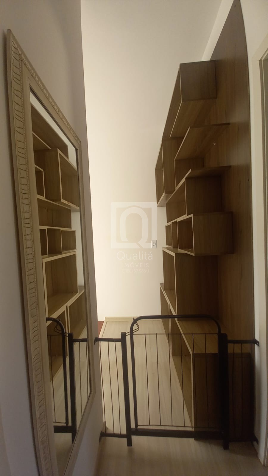 Casa de Condomínio à venda com 3 quartos, 283m² - Foto 3