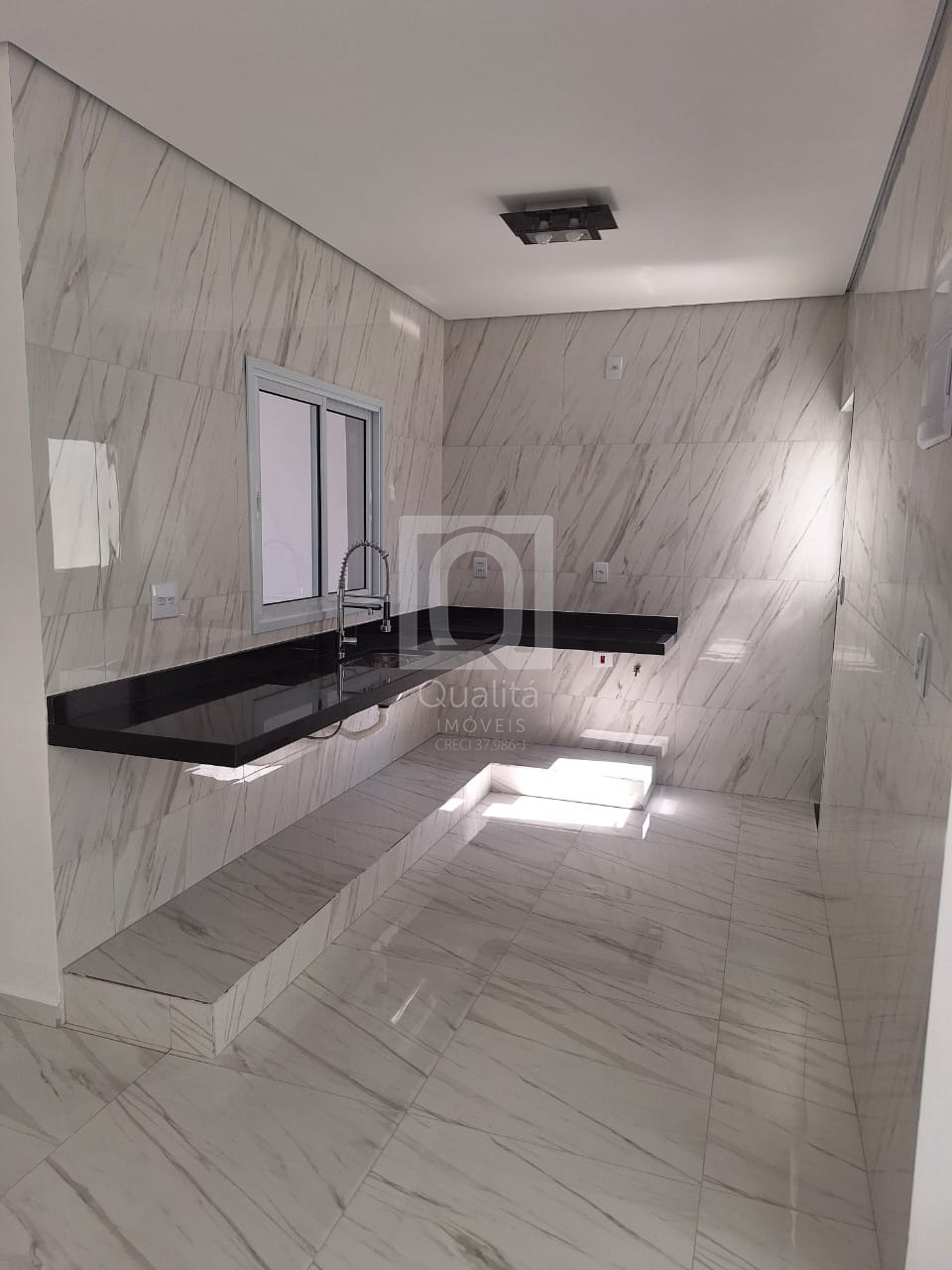 Casa de Condomínio à venda com 3 quartos, 154m² - Foto 2