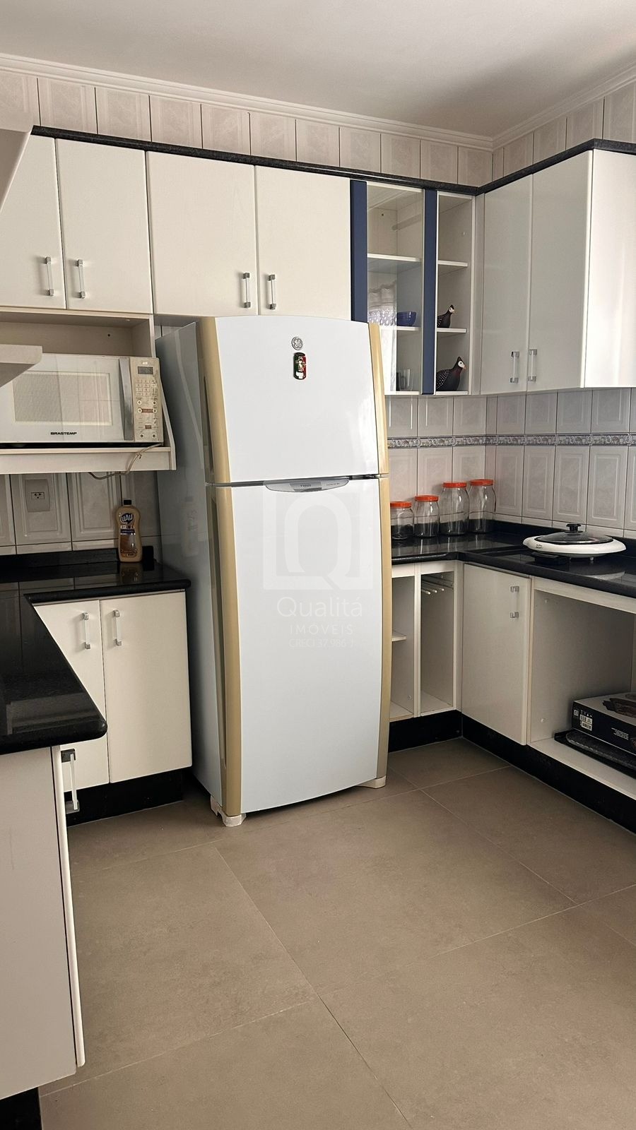 Apartamento para alugar com 2 quartos, 90m² - Foto 5