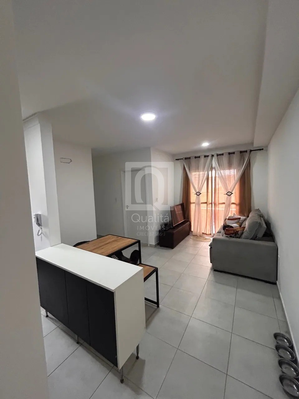 Apartamento à venda com 2 quartos, 61m² - Foto 2