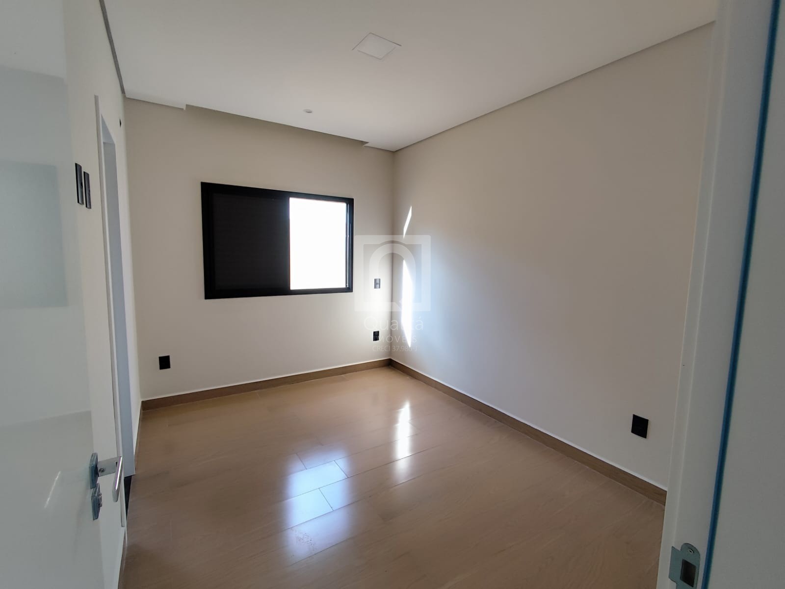 Casa de Condomínio à venda com 3 quartos, 228m² - Foto 10