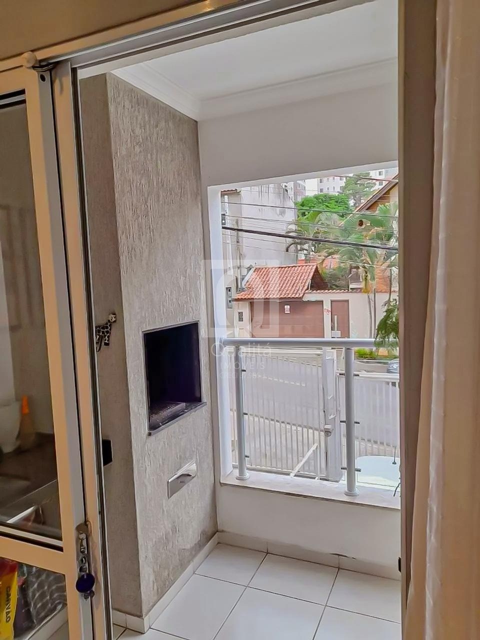 Apartamento à venda com 2 quartos, 65m² - Foto 2