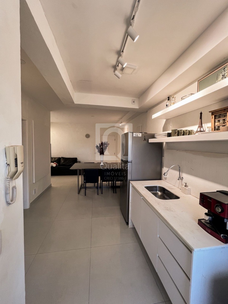 Apartamento à venda com 2 quartos, 66m² - Foto 8