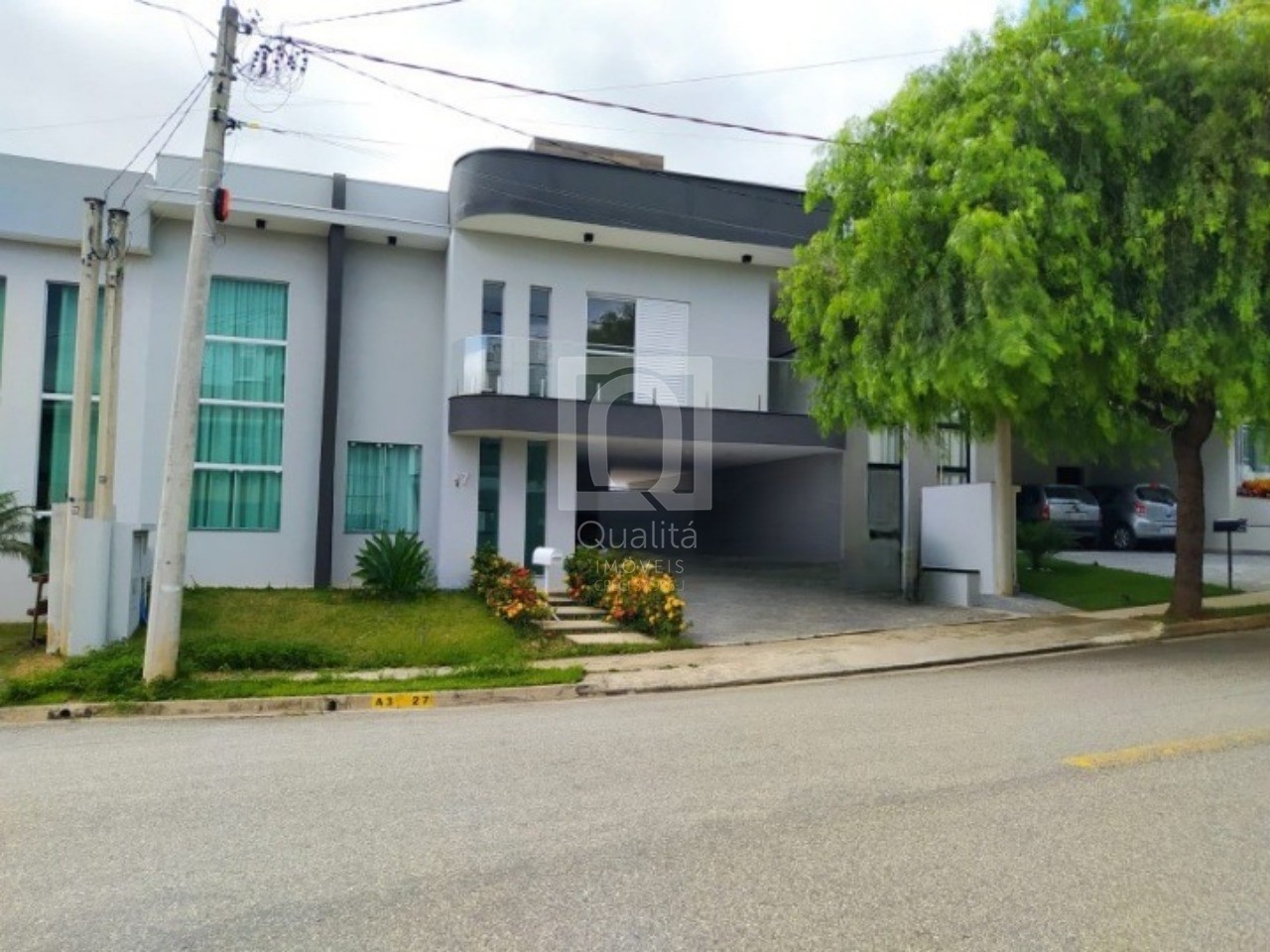 Casa de Condomínio à venda com 3 quartos, 350m² - Foto 1
