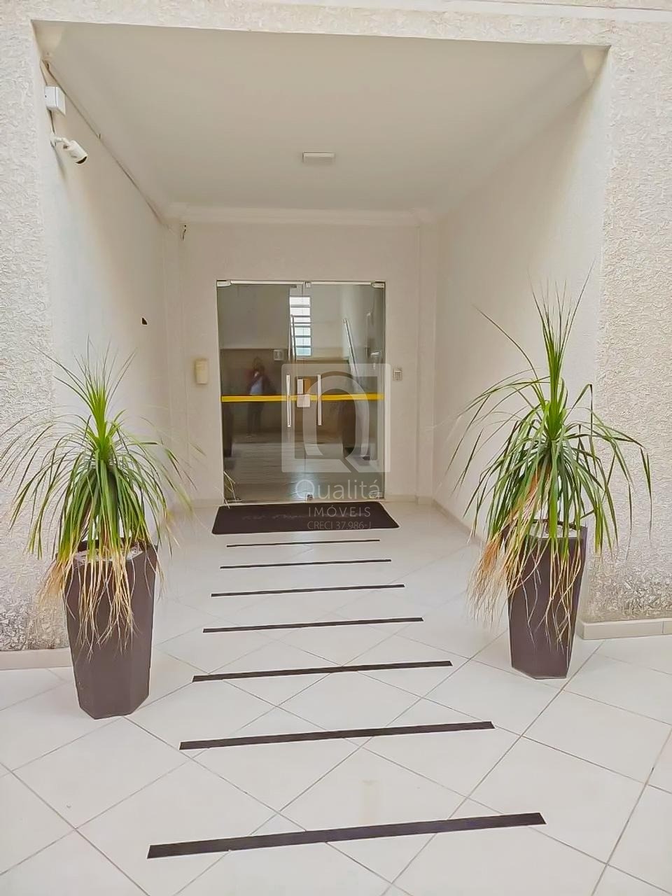Apartamento à venda com 2 quartos, 65m² - Foto 14
