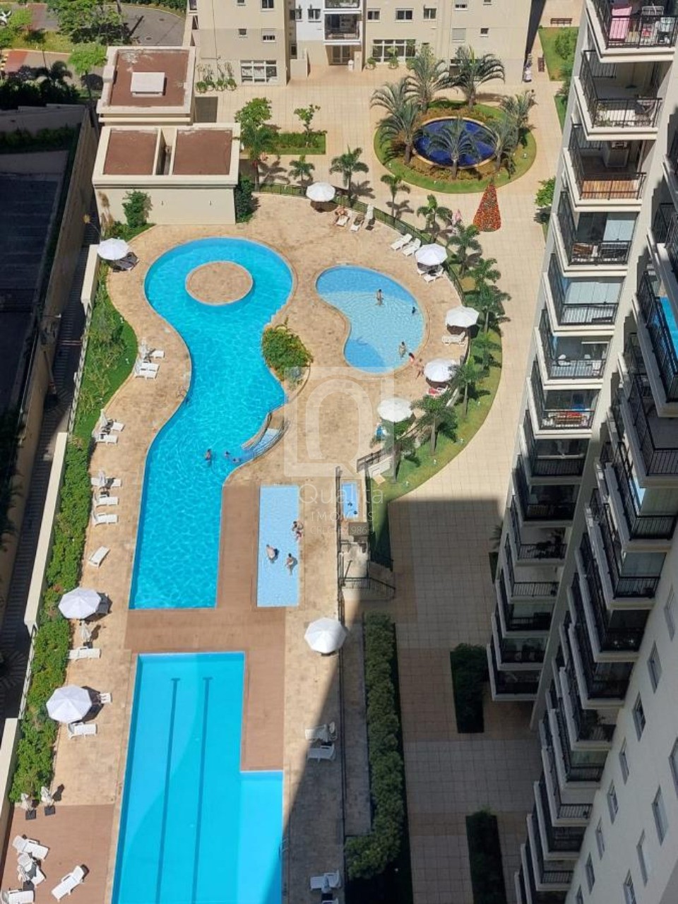 Apartamento à venda com 2 quartos, 68m² - Foto 11