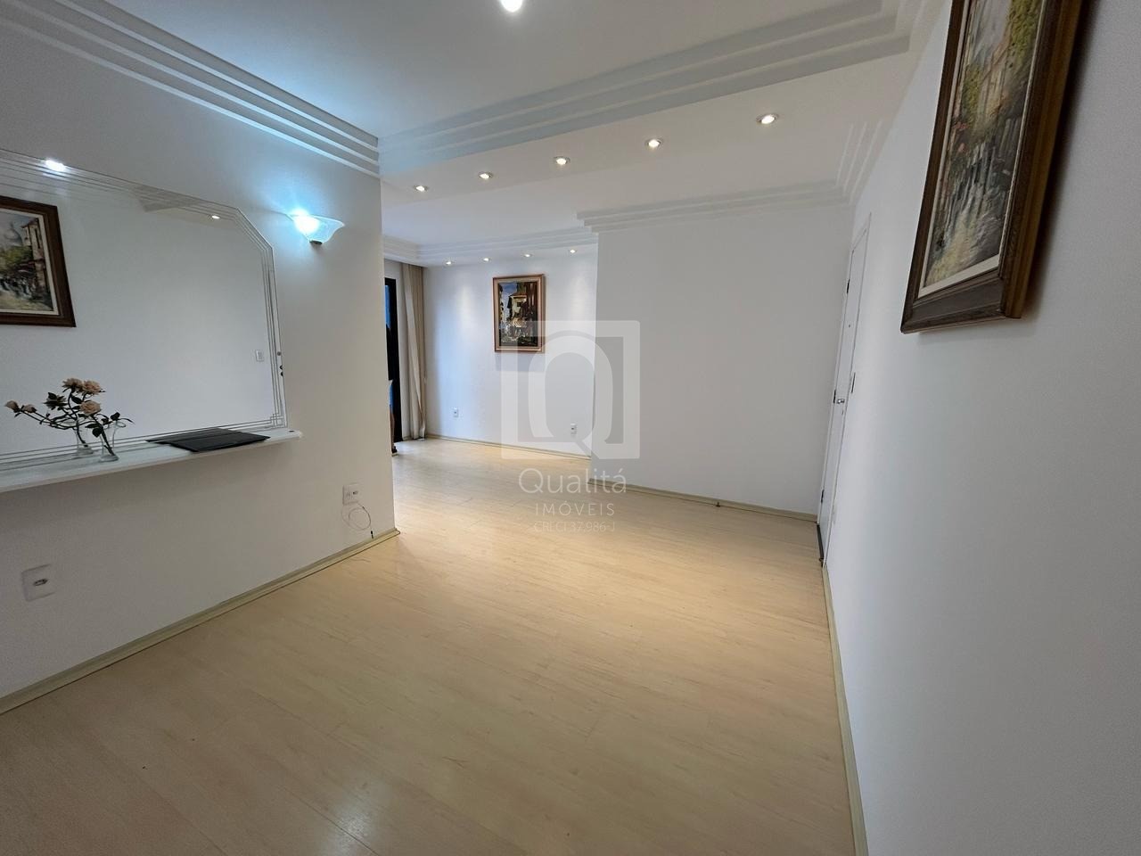 Apartamento à venda com 3 quartos, 81m² - Foto 3