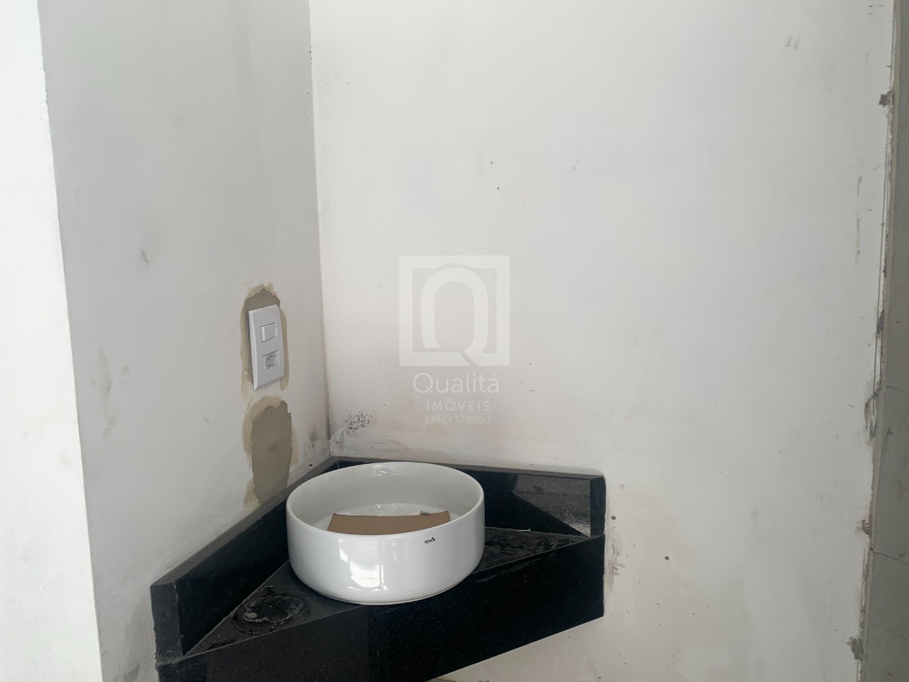 Casa de Condomínio à venda com 3 quartos, 200m² - Foto 9