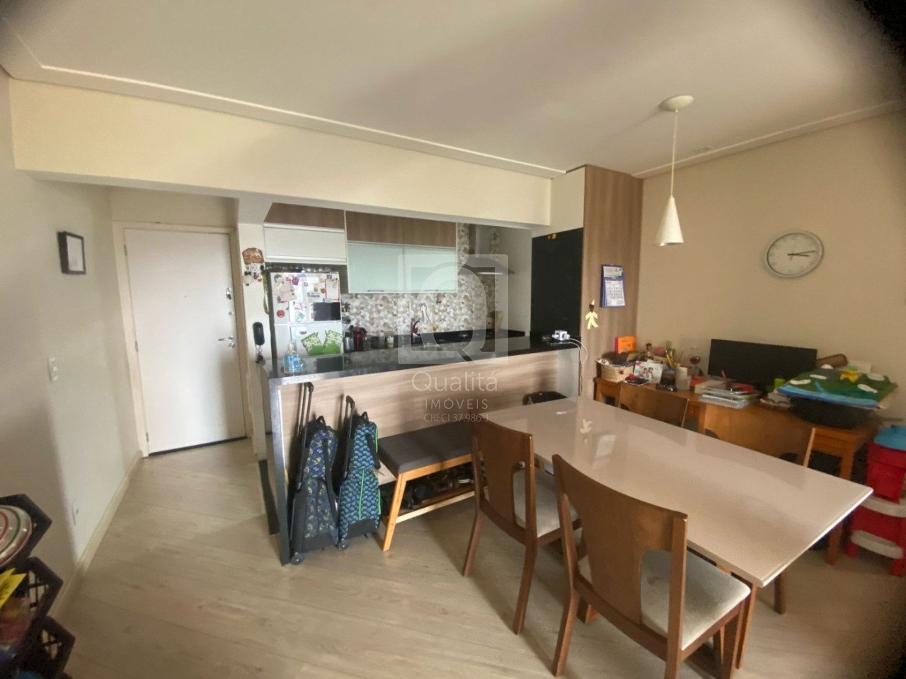 Apartamento à venda com 3 quartos, 87m² - Foto 3