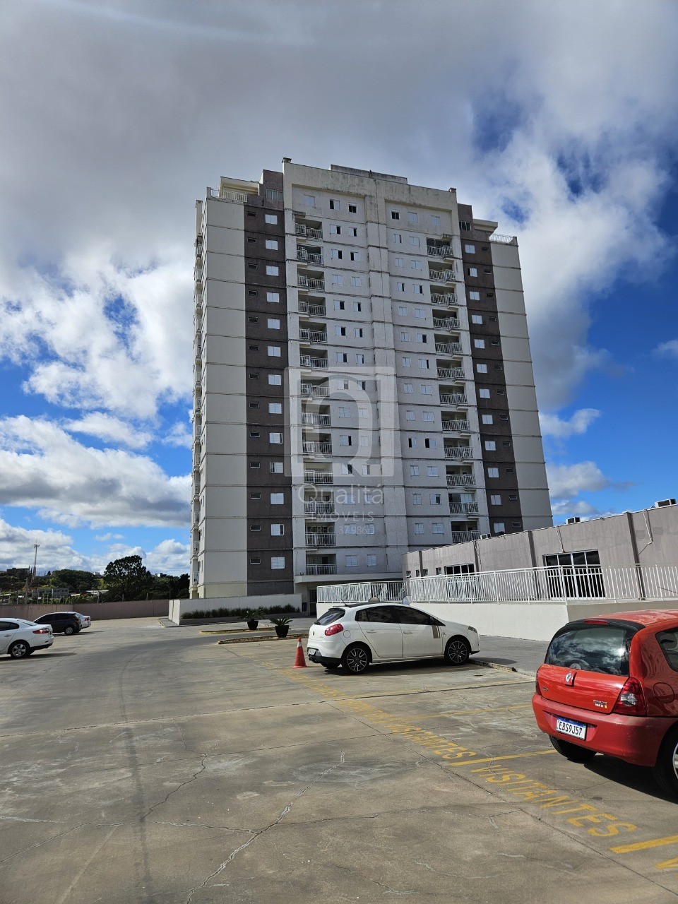 Apartamento à venda com 2 quartos, 63m² - Foto 13