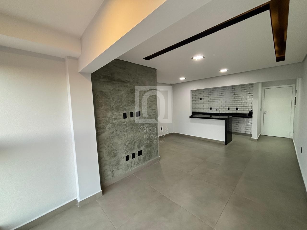 Apartamento à venda com 2 quartos, 71m² - Foto 1