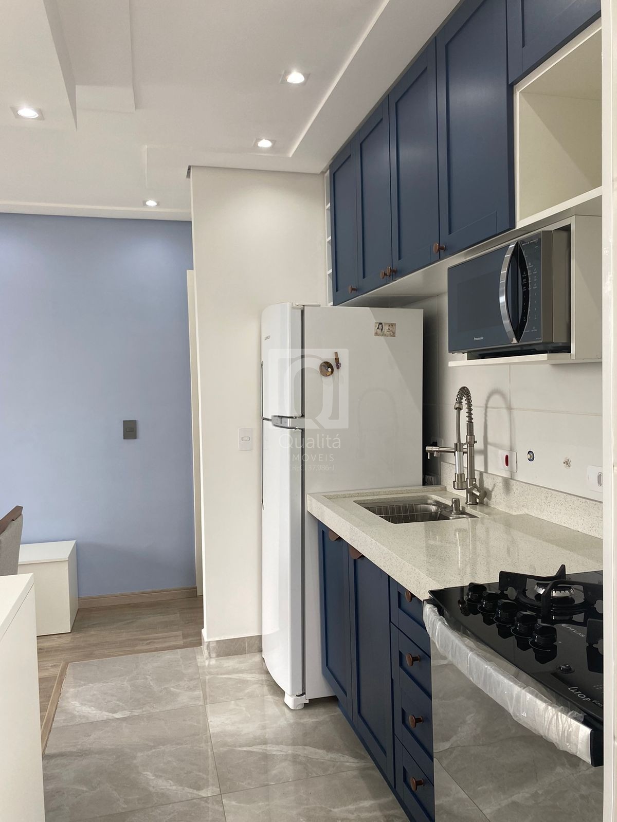 Apartamento à venda com 2 quartos, 47m² - Foto 2