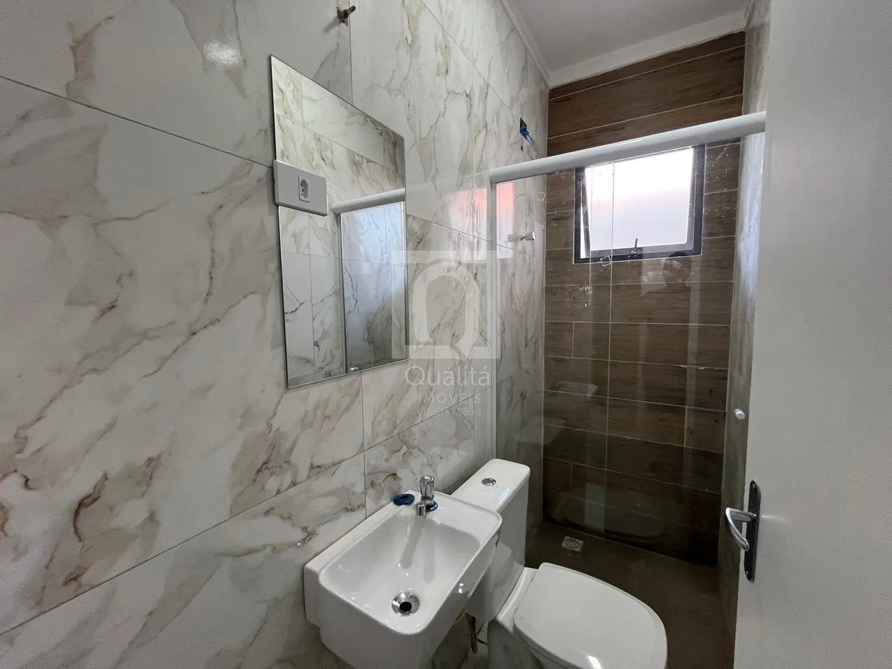 Casa à venda com 3 quartos, 200m² - Foto 11