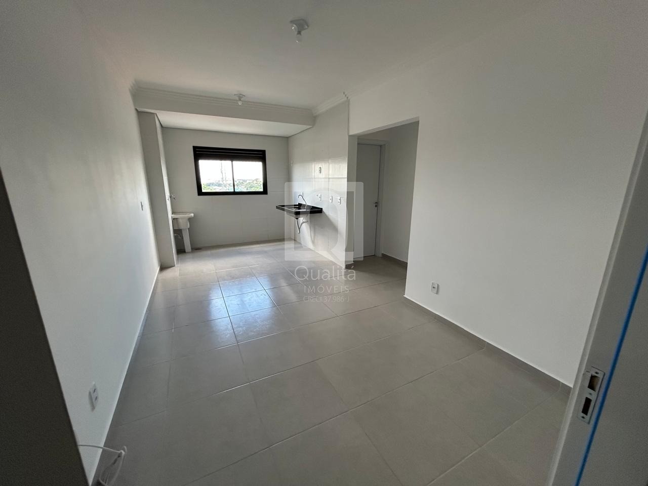 Apartamento à venda com 2 quartos, 46m² - Foto 1
