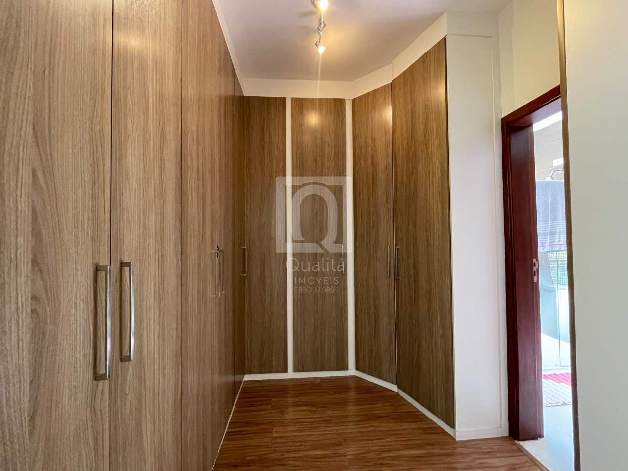Casa de Condomínio à venda com 3 quartos, 248m² - Foto 18