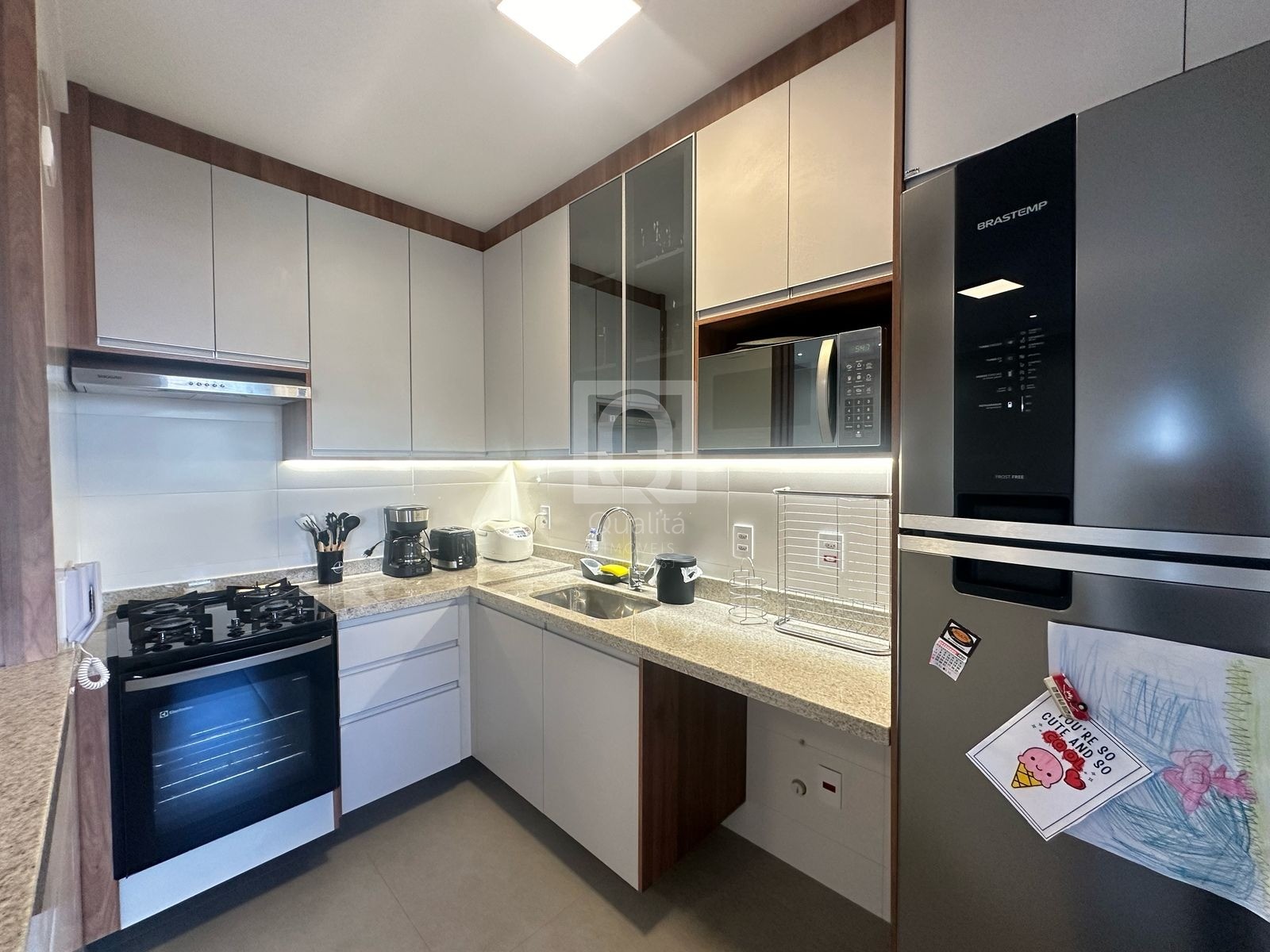 Apartamento à venda com 3 quartos, 85m² - Foto 17