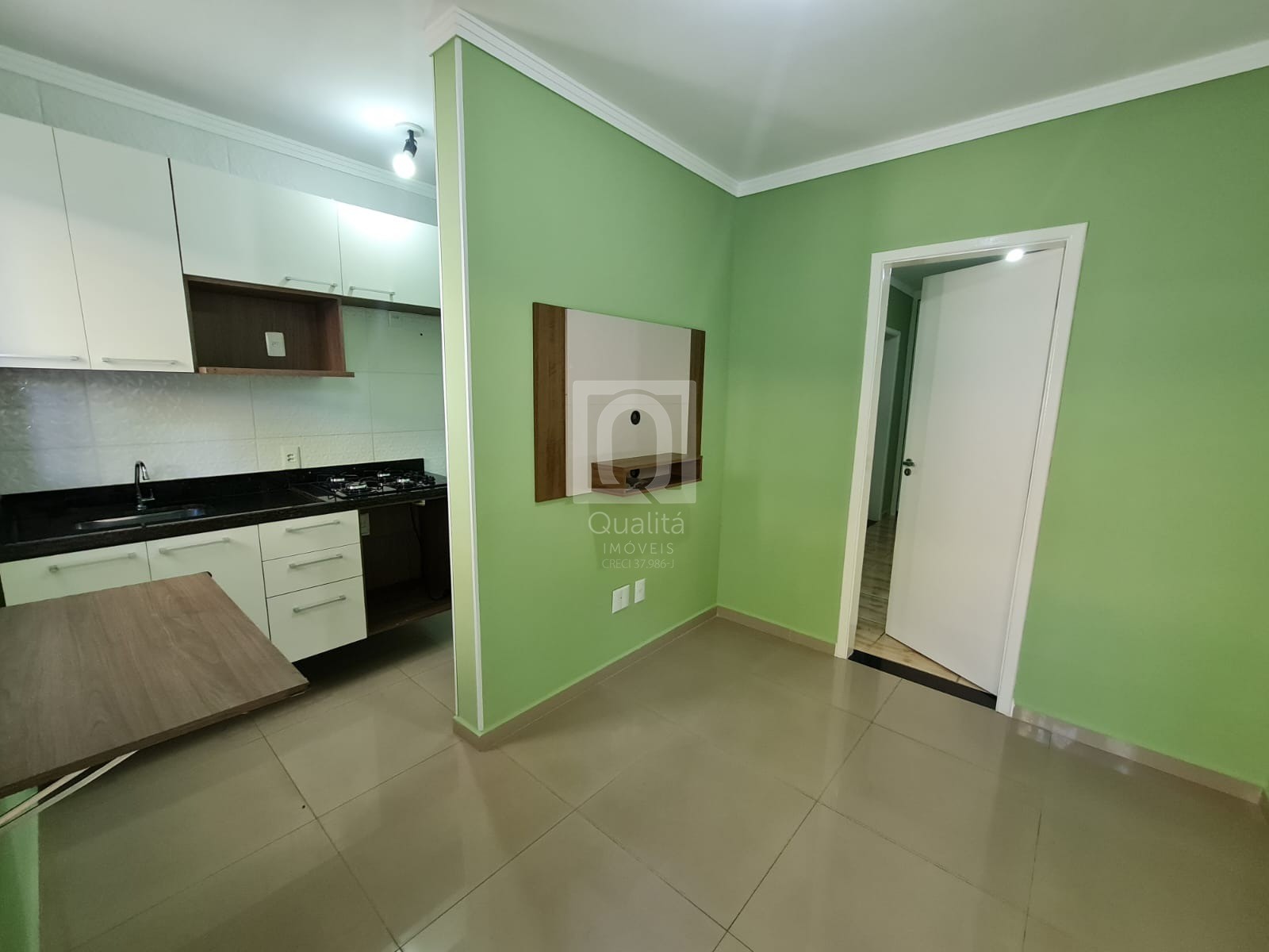 Apartamento à venda com 1 quarto, 38m² - Foto 2