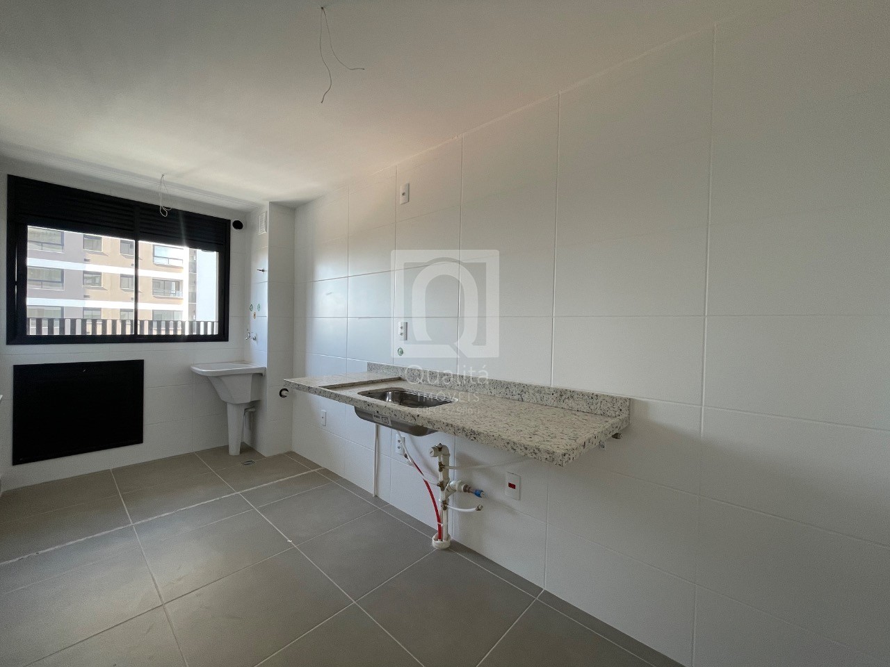 Apartamento à venda com 3 quartos, 95m² - Foto 3