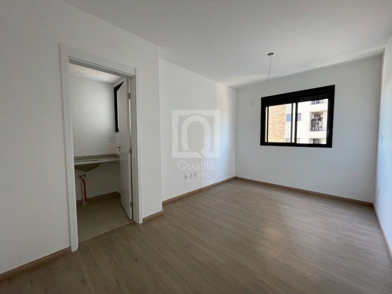 Apartamento à venda com 3 quartos, 95m² - Foto 5