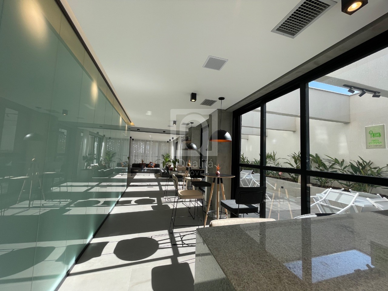 Apartamento à venda com 3 quartos, 95m² - Foto 20