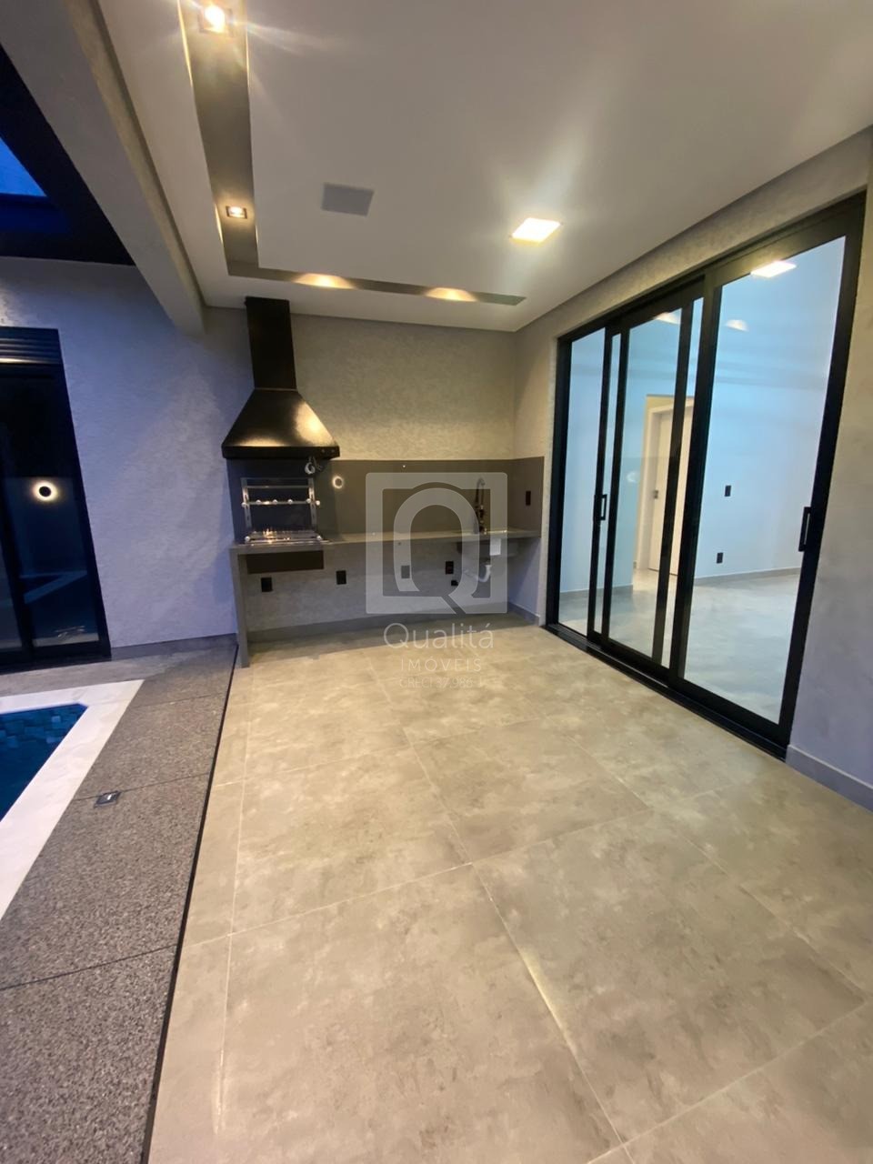 Casa de Condomínio à venda com 3 quartos, 318m² - Foto 13