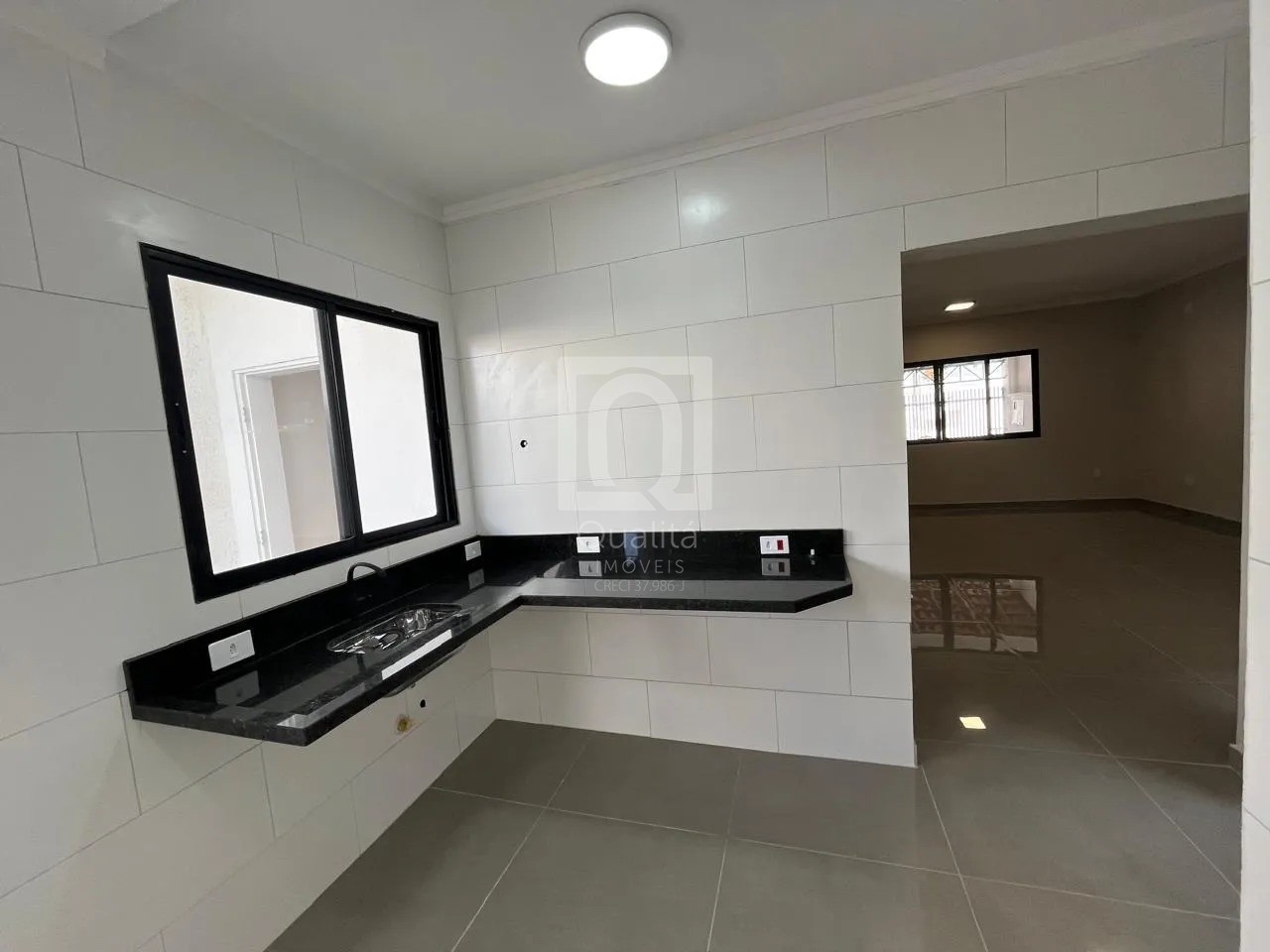 Casa à venda com 3 quartos, 200m² - Foto 3