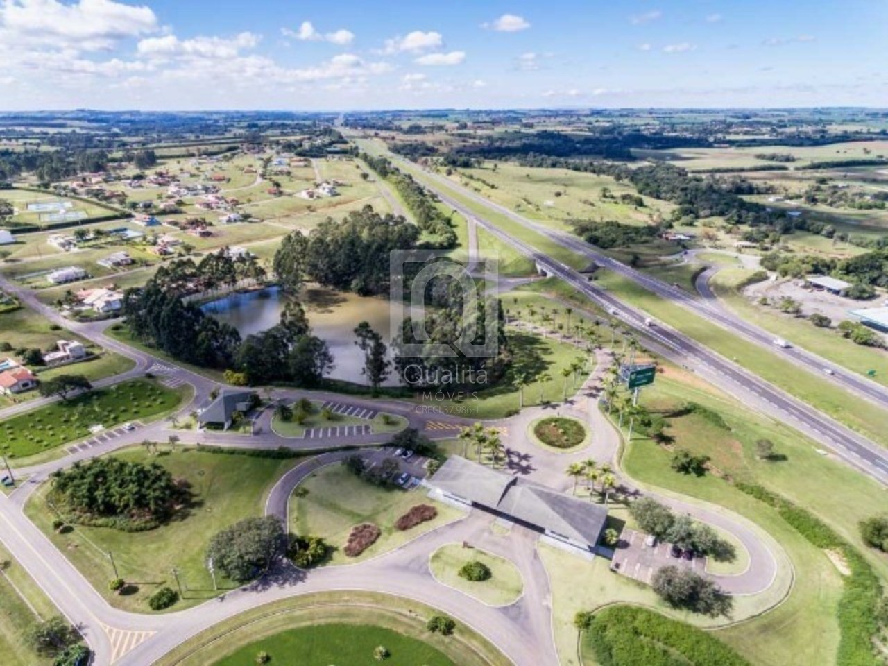Casa de Condomínio à venda com 4 quartos, 400m² - Foto 29