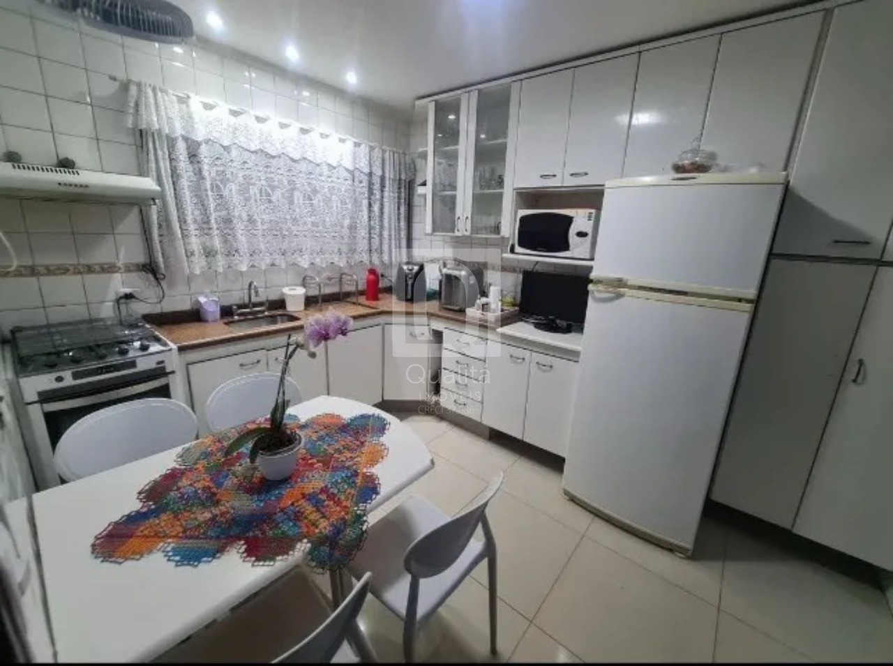 Casa de Condomínio à venda com 3 quartos, 300m² - Foto 6