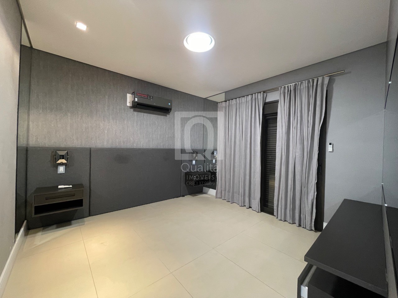 Cobertura à venda com 4 quartos, 220m² - Foto 14