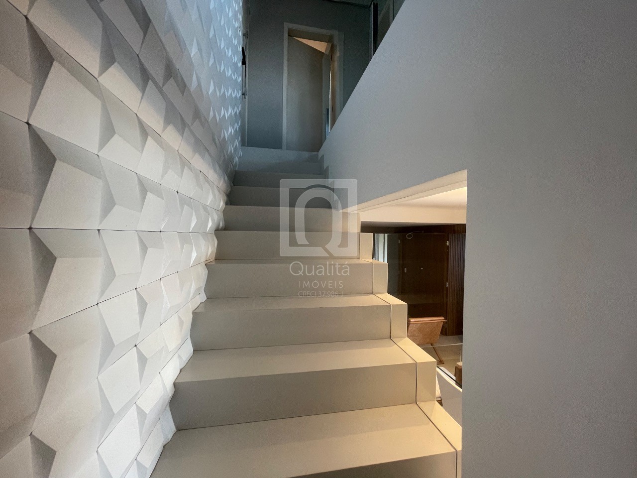 Cobertura à venda com 4 quartos, 220m² - Foto 13